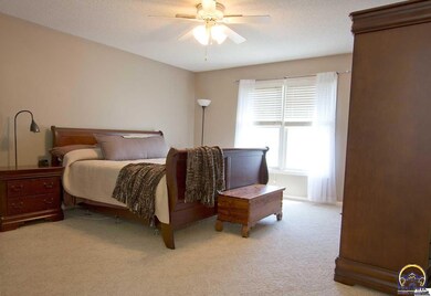 5696 SW 33rd Terrace, Topeka, KS 66614 - photo 7