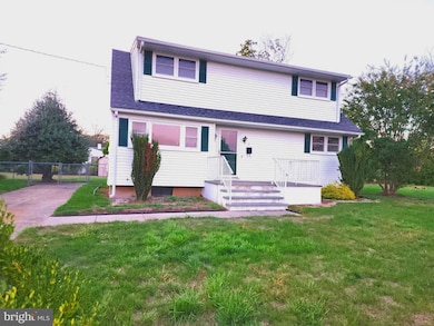 7 Saranac Rd, Trenton, NJ 08619 - photo 2