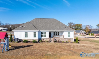 550 Plantation Point, Scottsboro, AL 35769 - photo 4