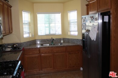 1502 W 153rd St, Compton, CA 90220 - photo 3