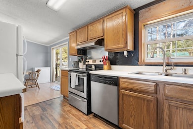 620 W Jeffery St, Reed City, MI 49677 - photo 7