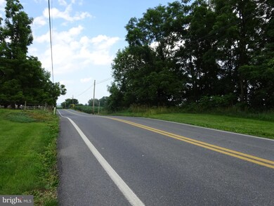 1426 State Line Rd, Greencastle, PA 17225 - photo 2