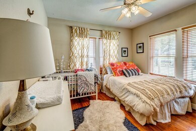 733 E 17th St, Houston, TX 77008 - photo 3