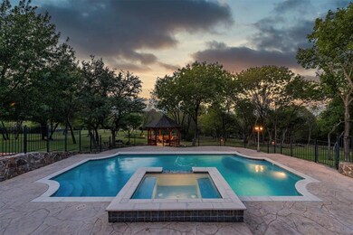 421 Crested Ridge Ln, Fort Worth, TX 76108 - photo 2