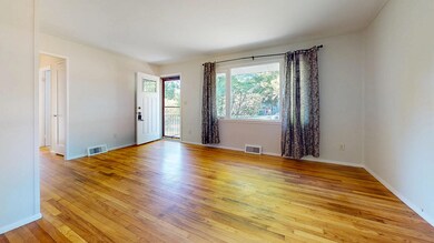 1308ColgateCir,AnnArbor-01