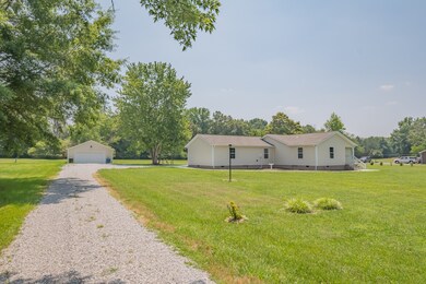 93 Deerfield Cir, Manchester, TN 37355 - photo 2