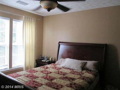 8705 Thornbrook Dr, Odenton, MD 21113 - photo 6