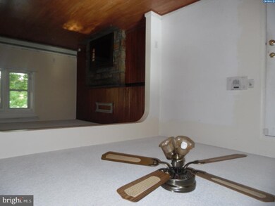 416 Poplar St, Sharon Hill, PA 19079 - photo 3