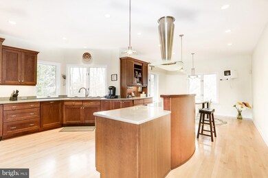 901 Trumpington Ln, Arnold, MD 21012 - photo 3