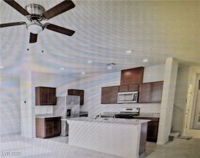 2932 Torreon Ln, Las Vegas, NV 89121 - photo 3