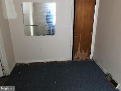 2031 Miller St, Camden, NJ 08104 - photo 6