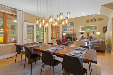07_18762OldfieldLn_2_DiningRoom_LowRes