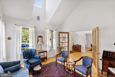 5 Peachtree Ct, Skillman, NJ 08558 - photo 4