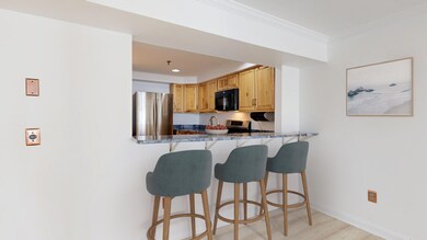 39-West-Grand-Ave-Unit-520-03272025_0937