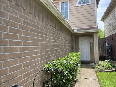 9290 Kingsflower Cir, Houston, TX 77075 - photo 3