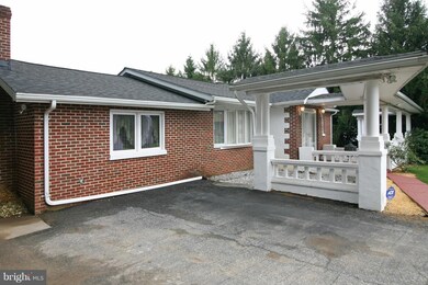 4403 Carroll Park Ct, Sykesville, MD 21784 - photo 3