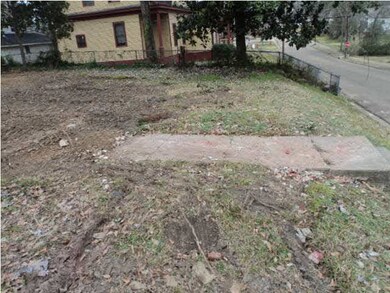 109 N Haley St, Hazlehurst, MS 39083 - photo 5