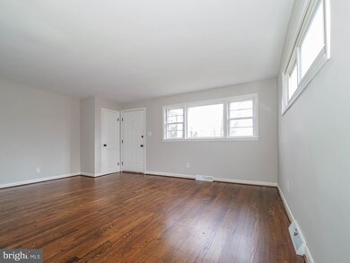 5406 Highridge St, Halethorpe, MD 21227 - photo 4