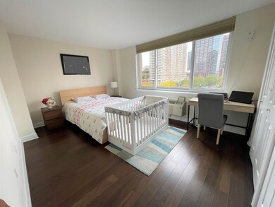 Mandalay on the Hudson unit 703, Jersey City, NJ 07302 - photo 6