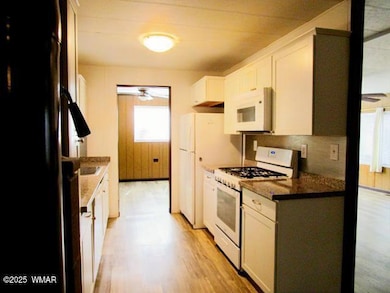 1031 N 43rd Cir, Show Low, AZ 85901 - photo 5