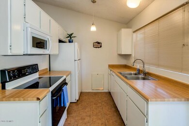 5506 W Buffalo St, Chandler, AZ 85226 - photo 4