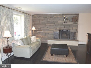 4811 Shepard St, Brookhaven, PA 19015 - photo 3