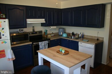 2503 Ebony Rd, Parkville, MD 21234 - photo 6