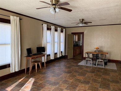 1300 N Preston St, Ennis, TX 75119 - photo 3