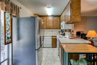 Kitchen with Dish Washer