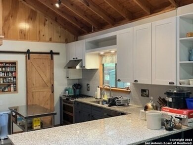 10146 Cedar Crest Dr, Helotes, TX 78023 - photo 5