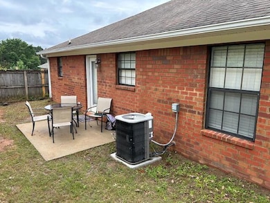 262 LOGAN LEE PATIO