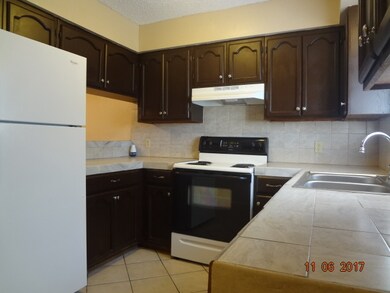 5316 Cypress Dr, Laredo, TX 78041 - photo 5