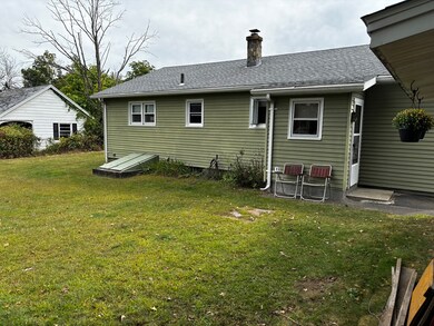 24 Driscoll St, Chicopee, MA 01020 - photo 3