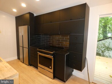 3425 Spring Dr, Alexandria, VA 22306 - photo 4