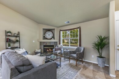 20653 Daisy Ln, Bend, OR 97702 - photo 2