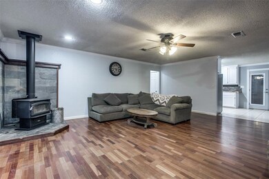 1184 Eagles Way, Springtown, TX 76082 - photo 4