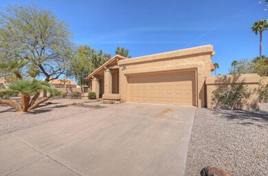 9714 E Camino Del Santo-large-002-19-Gar