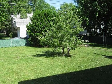 2351 Groveland Rd, Toledo, OH 43613 - photo 5