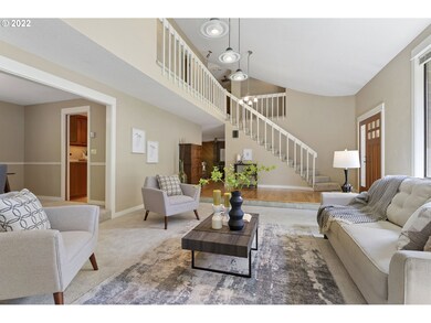 Living Room/Entrance