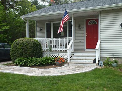 38 Riverview Dr, Charlestown, RI 02813 - photo 2