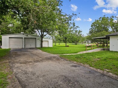 4724 Ike Frank Rd, Santa Fe, TX 77517 - photo 4