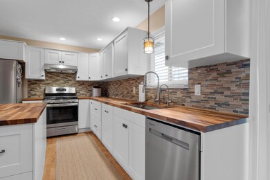 Nice backsplash!