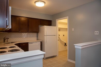 1 Uxbridge Place, Sewell, NJ 08080 - photo 3