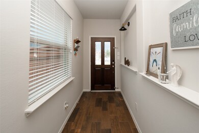 10906 Sun River Falls Dr, Humble, TX 77396 - photo 7