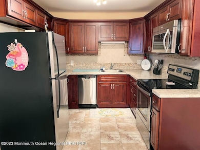 1187 E Ocean Ave unit WINTER/SPRING ONLY, Sea Bright, NJ 07760 - photo 4