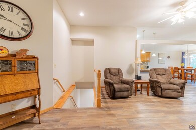 1110 SW Red Oaks Ct, Topeka, KS 66615 - photo 7