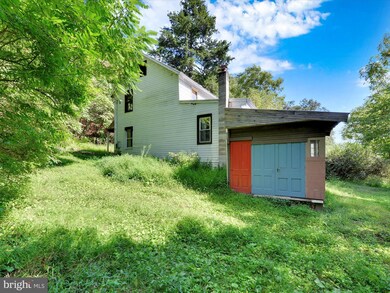 100 N Market St, New Ringgold, PA 17960 - photo 4