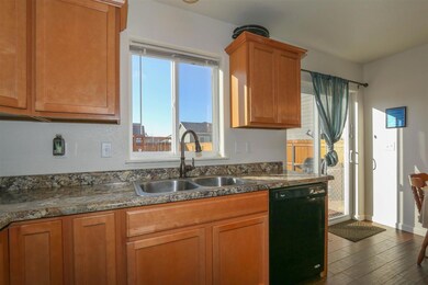 798 Fossil Butte St unit Pontiac, Mills, WY 82644 - photo 5