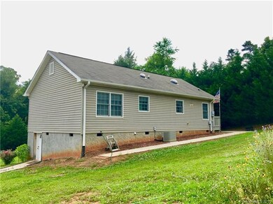 16 Ramona Dr, Leicester, NC 28748 - photo 2