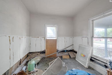 1500 E 2nd Ave, Hutchinson, KS 67501 - photo 7